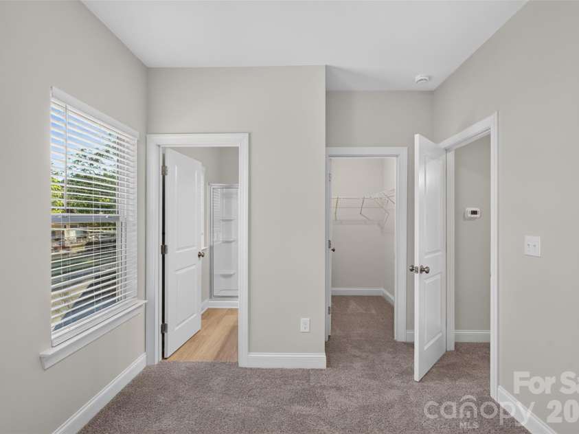 3533 Avalon Avenue, Charlotte, NC 28208.  MLS# CAR4431721, YatesRealty ID 54929. 