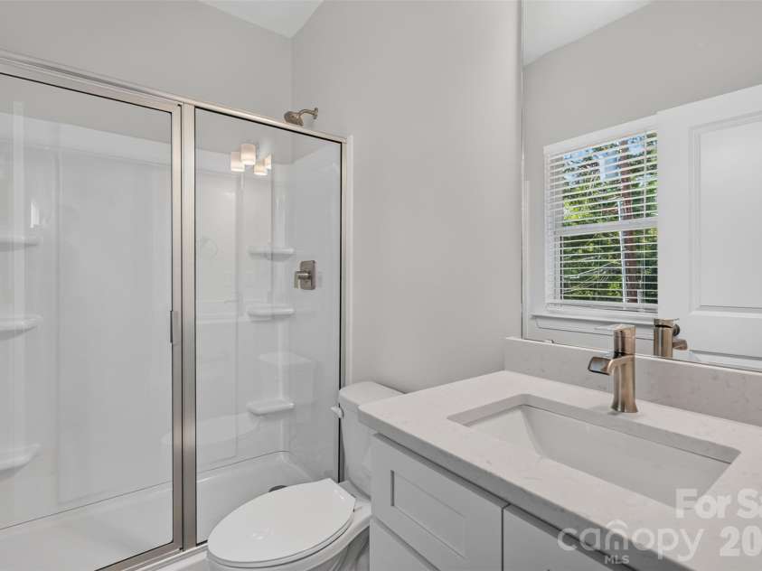 3533 Avalon Avenue, Charlotte, NC 28208.  MLS# CAR4431721, YatesRealty ID 54929. 