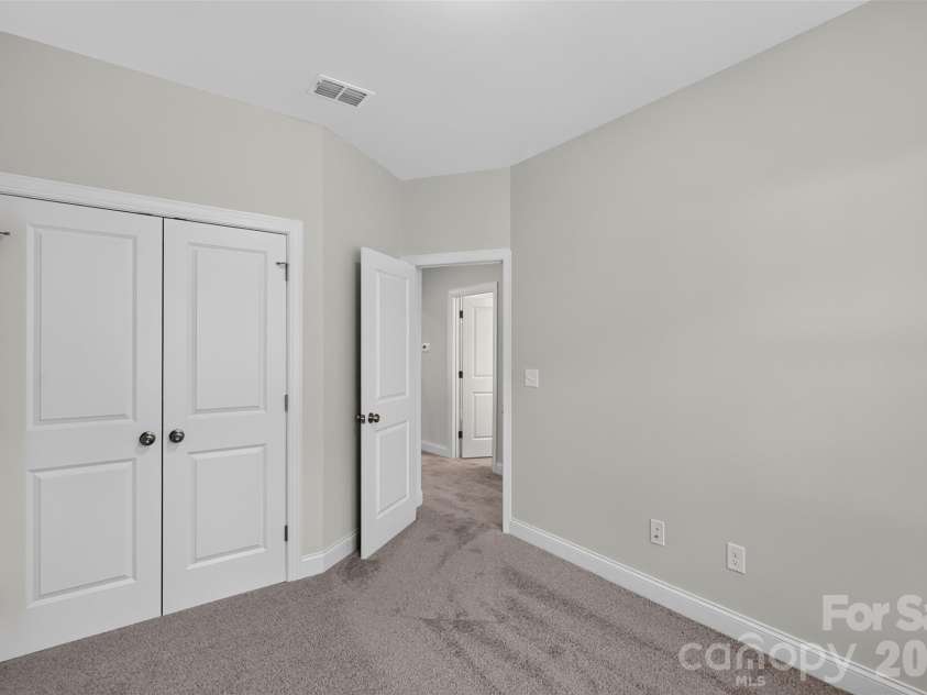 3533 Avalon Avenue, Charlotte, NC 28208.  MLS# CAR4431721, YatesRealty ID 54929. 