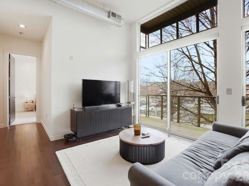 2116 McClintock Road, Charlotte, NC 28205.  MLS# CAR4347666, YatesRealty ID 5493. 