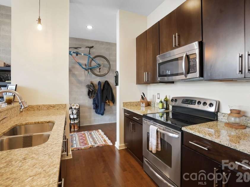 2116 McClintock Road, Charlotte, NC 28205.  MLS# CAR4347666, YatesRealty ID 5493. 