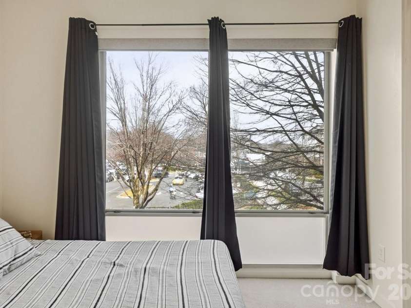 2116 McClintock Road, Charlotte, NC 28205.  MLS# CAR4347666, YatesRealty ID 5493. 