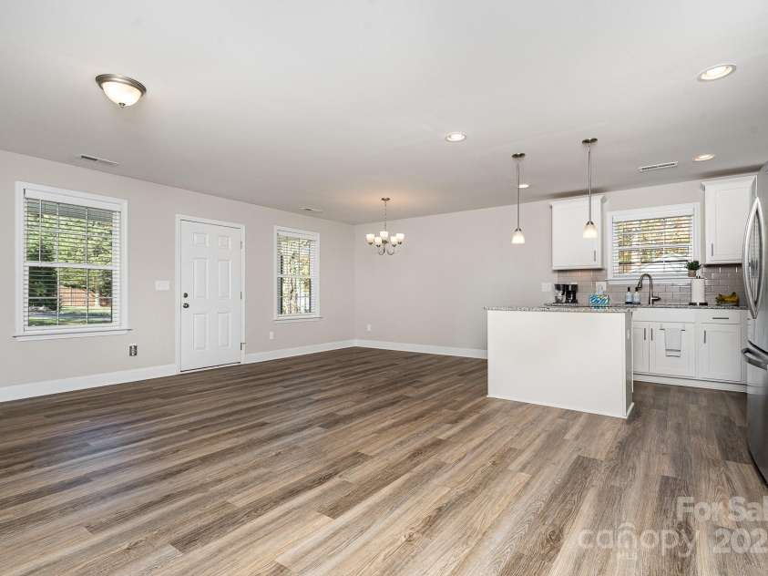 2961 Eddystone Lane, Winston Salem, NC 27103.  MLS# CAR4245984, YatesRealty ID 5493. 