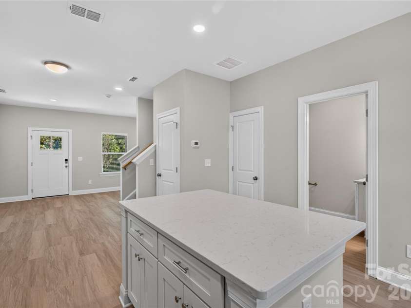 3535 Avalon Avenue, Charlotte, NC 28208.  MLS# CAR4431703, YatesRealty ID 54930. 
