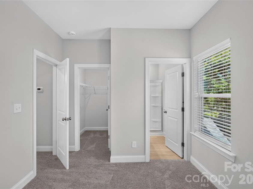 3535 Avalon Avenue, Charlotte, NC 28208.  MLS# CAR4431703, YatesRealty ID 54930. 