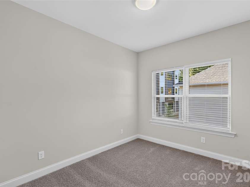 3535 Avalon Avenue, Charlotte, NC 28208.  MLS# CAR4431703, YatesRealty ID 54930. 
