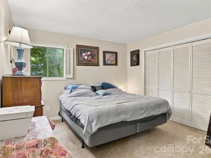 27046 Tidal Way, Tega Cay, SC 29708.  MLS# CAR4430075, YatesRealty ID 54932. 