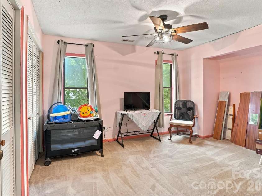 27046 Tidal Way, Tega Cay, SC 29708.  MLS# CAR4430075, YatesRealty ID 54932. 