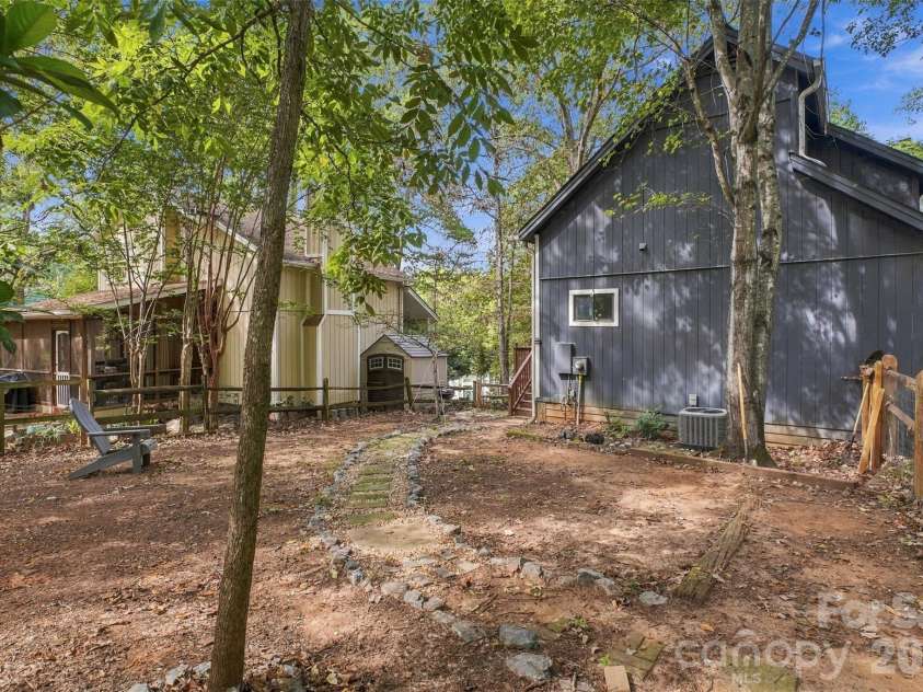 27046 Tidal Way, Tega Cay, SC 29708.  MLS# CAR4430075, YatesRealty ID 54932. 