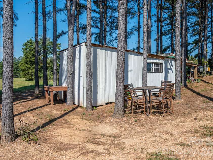 136 Sellers Road, Kings Mountain, NC 28086.  MLS# CAR4429101, YatesRealty ID 54934. Building
