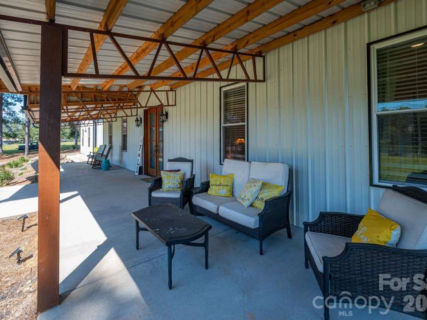 136 Sellers Road, Kings Mountain, NC 28086.  MLS# CAR4429101, YatesRealty ID 54934. Front Porch