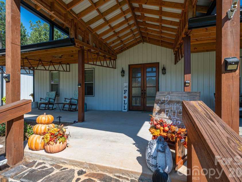 136 Sellers Road, Kings Mountain, NC 28086.  MLS# CAR4429101, YatesRealty ID 54934. Front Porch