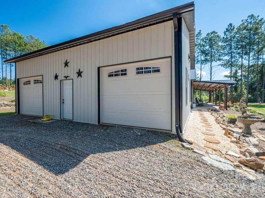 136 Sellers Road, Kings Mountain, NC 28086.  MLS# CAR4429101, YatesRealty ID 54934. Garage