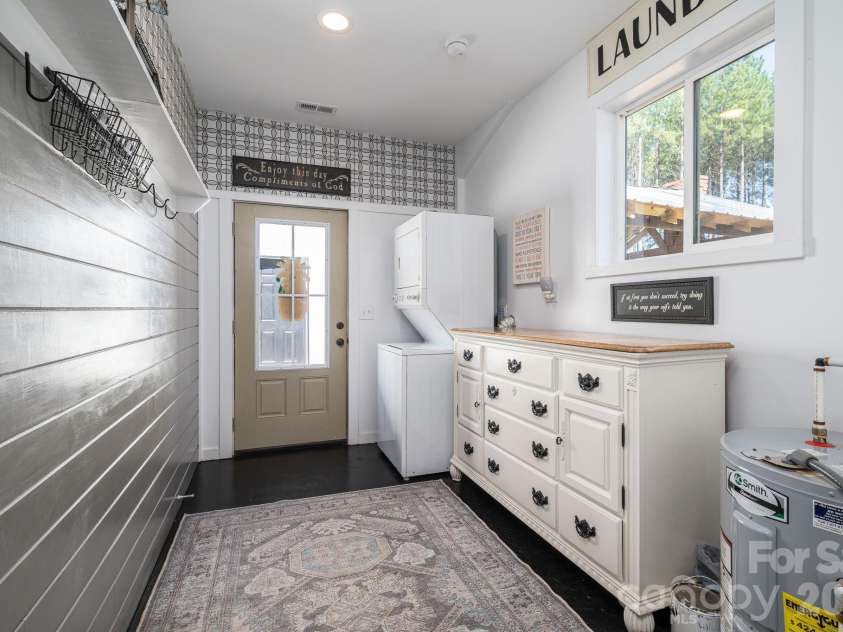 136 Sellers Road, Kings Mountain, NC 28086.  MLS# CAR4429101, YatesRealty ID 54934. Laundry Room
