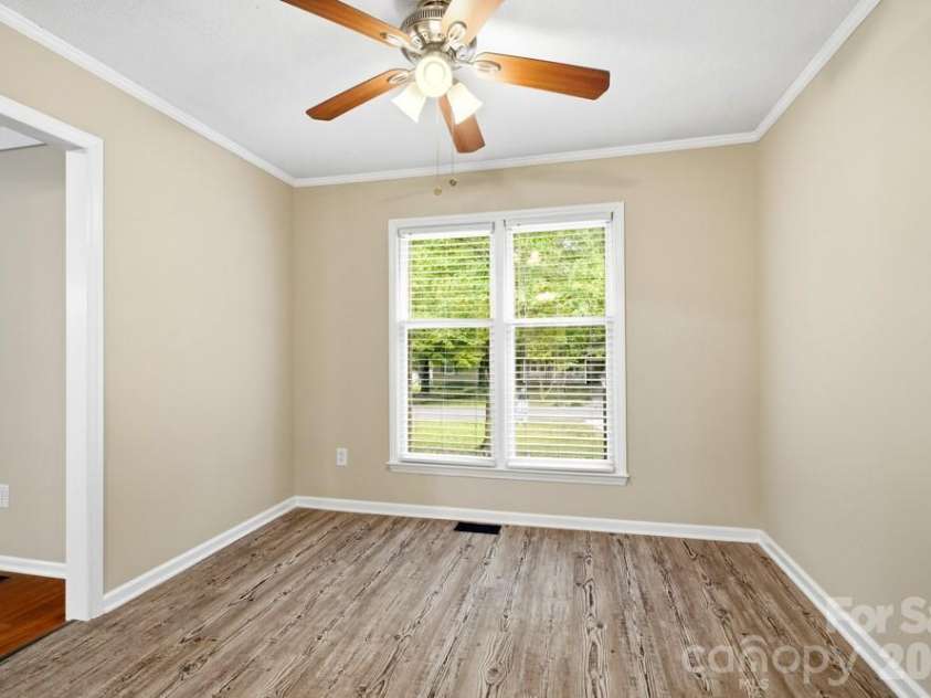 2118 Lampglow Court, Gastonia, NC 28056.  MLS# CAR4426612, YatesRealty ID 54938. 