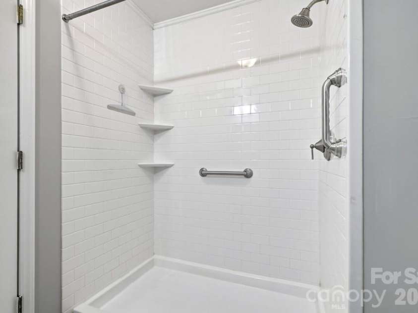 2118 Lampglow Court, Gastonia, NC 28056.  MLS# CAR4426612, YatesRealty ID 54938. 