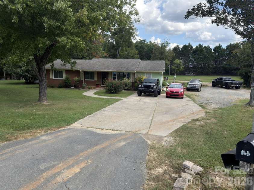 604 Allen Way, Indian Trail, NC 28079.  MLS# CAR4427308, YatesRealty ID 54939. 