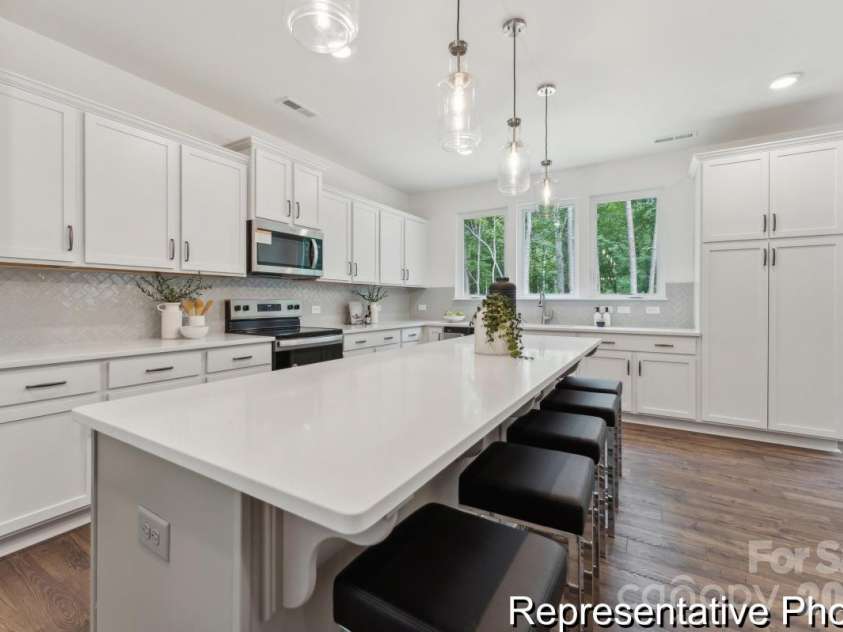 10417 Lakeshore Drive, Lancaster, SC 29720.  MLS# CAR4431779, YatesRealty ID 54947. 