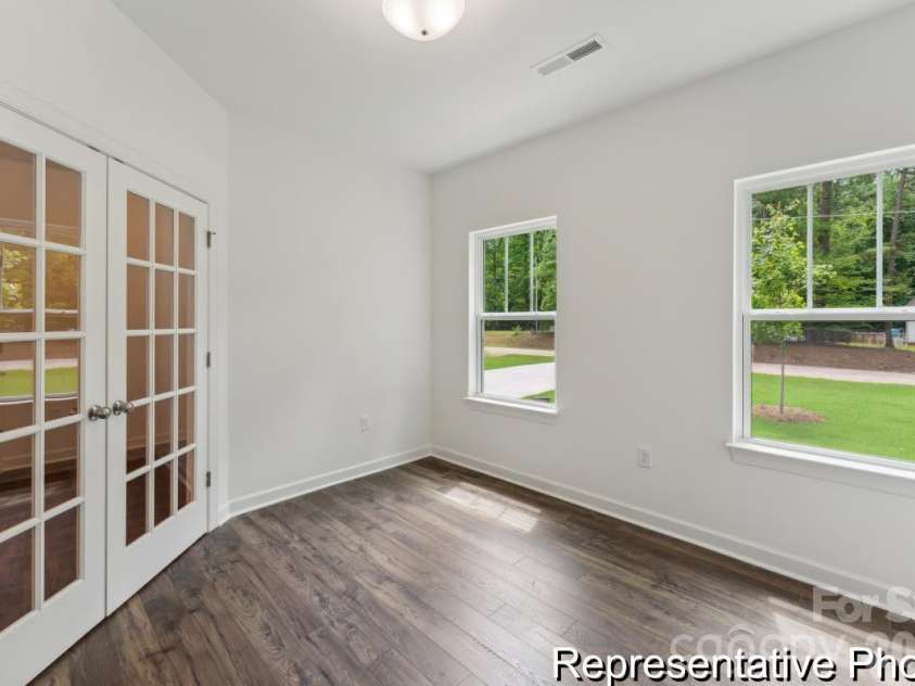 10417 Lakeshore Drive, Lancaster, SC 29720.  MLS# CAR4431779, YatesRealty ID 54947. 