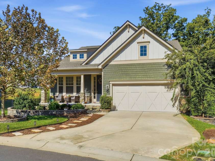 2004 Folkstone Lane, Lancaster, SC 29720.  MLS# CAR4431522, YatesRealty ID 54948. 