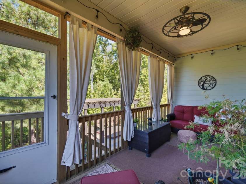 2004 Folkstone Lane, Lancaster, SC 29720.  MLS# CAR4431522, YatesRealty ID 54948. 