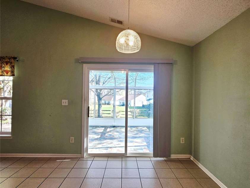 3308 Covelo Court, Charlotte, NC 28262.  MLS# CAR4355252, YatesRealty ID 5495. Dining area