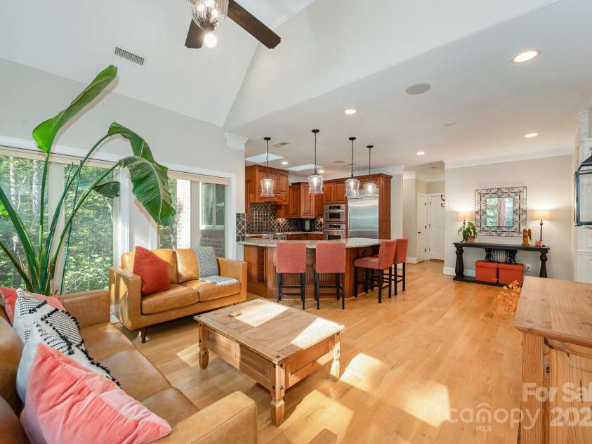 7029 Pebble Bay Drive, Denver, NC 28037.  MLS# CAR4192335, YatesRealty ID 5495. Breakfast area into kitchen.