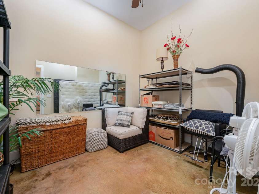 7029 Pebble Bay Drive, Denver, NC 28037.  MLS# CAR4192335, YatesRealty ID 5495. Flex space.