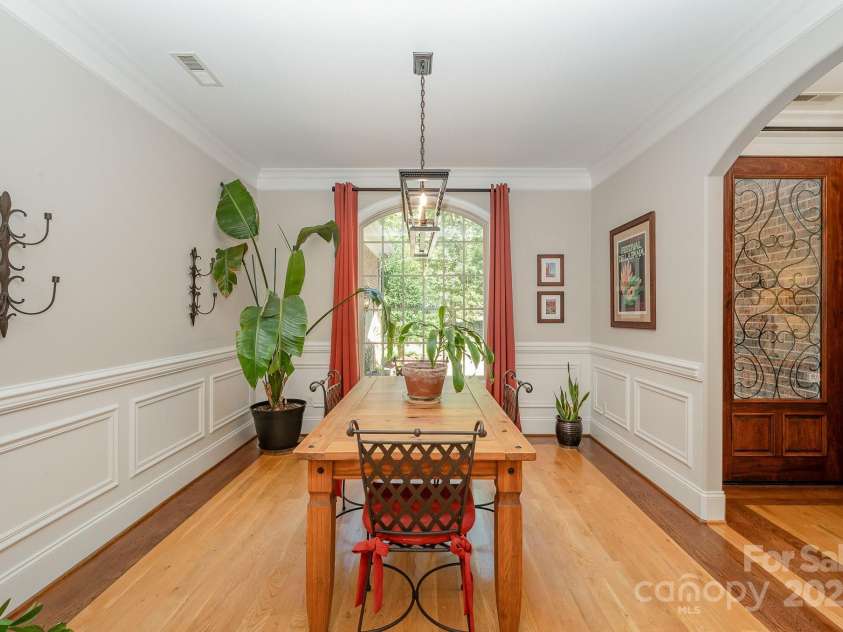 7029 Pebble Bay Drive, Denver, NC 28037.  MLS# CAR4192335, YatesRealty ID 5495. Open dining room.