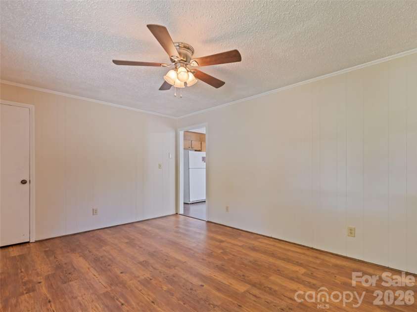 1188 Eastbrook Drive, Hendersonville, NC 28720.  MLS# CAR4428470, YatesRealty ID 54957. 