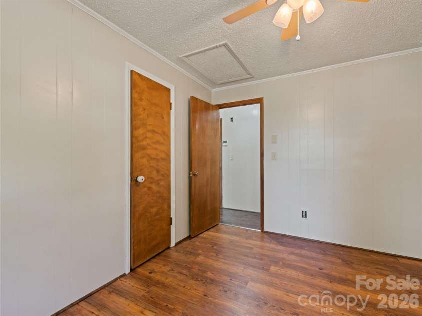 1188 Eastbrook Drive, Hendersonville, NC 28720.  MLS# CAR4428470, YatesRealty ID 54957. 