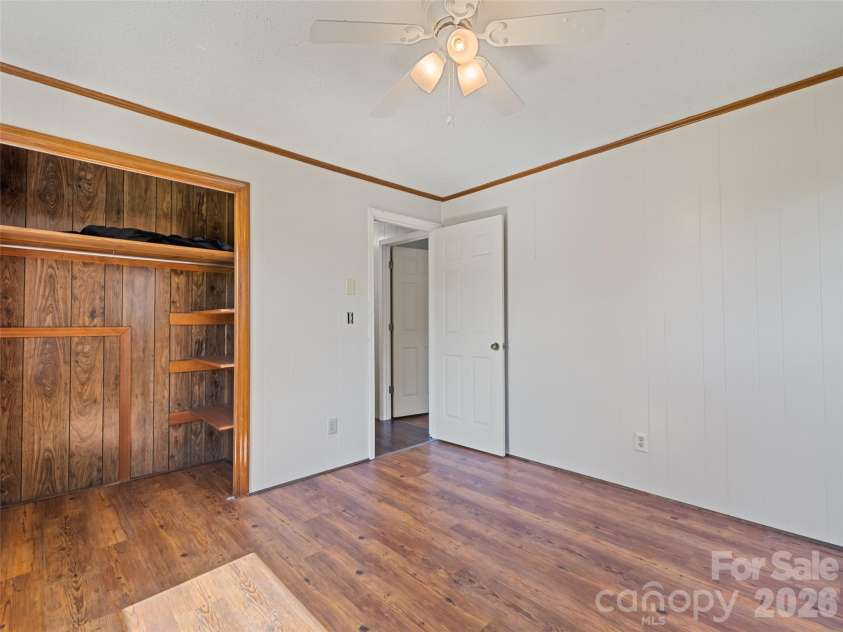 1188 Eastbrook Drive, Hendersonville, NC 28720.  MLS# CAR4428470, YatesRealty ID 54957. 