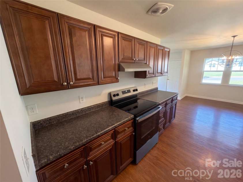 413 Greenwood Drive, Charlotte, NC 28217.  MLS# CAR4431801, YatesRealty ID 54958. 