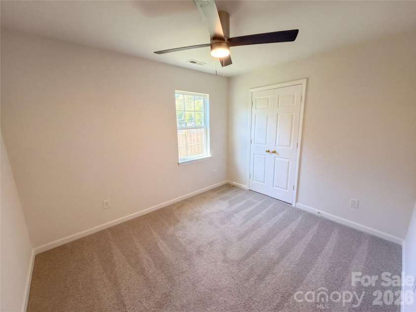 413 Greenwood Drive, Charlotte, NC 28217.  MLS# CAR4431801, YatesRealty ID 54958. 