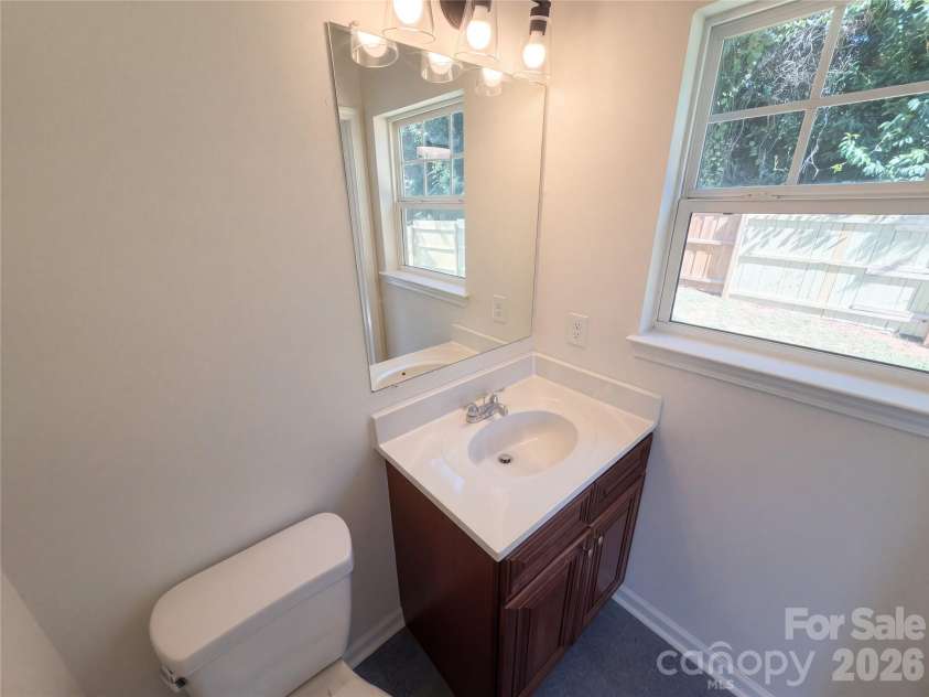 413 Greenwood Drive, Charlotte, NC 28217.  MLS# CAR4431801, YatesRealty ID 54958. 