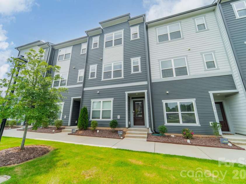 2025 Evolve Way, Charlotte, NC 28205.  MLS# CAR4355059, YatesRealty ID 5496. Front of home