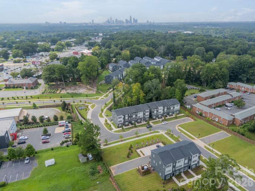 2025 Evolve Way, Charlotte, NC 28205.  MLS# CAR4355059, YatesRealty ID 5496. Fully community