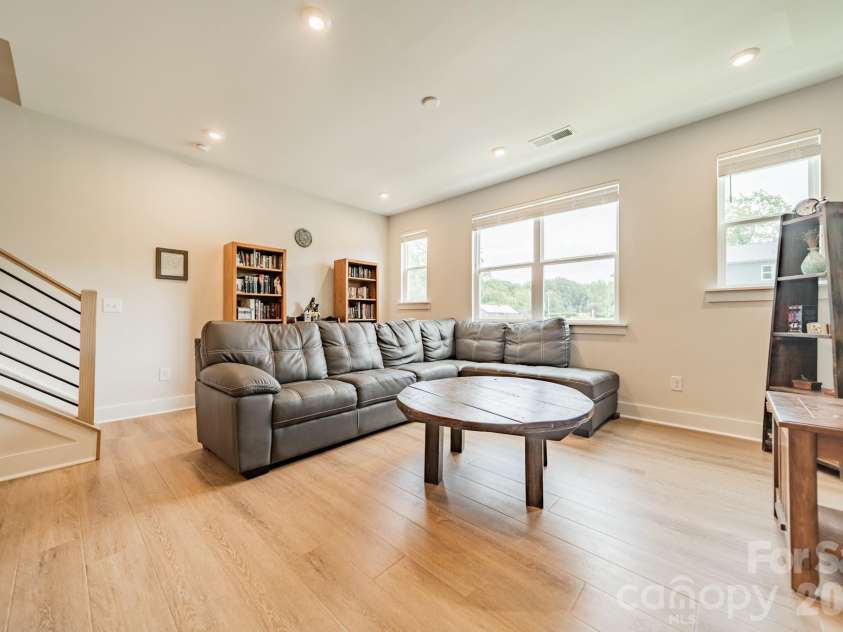 2025 Evolve Way, Charlotte, NC 28205.  MLS# CAR4355059, YatesRealty ID 5496. Living