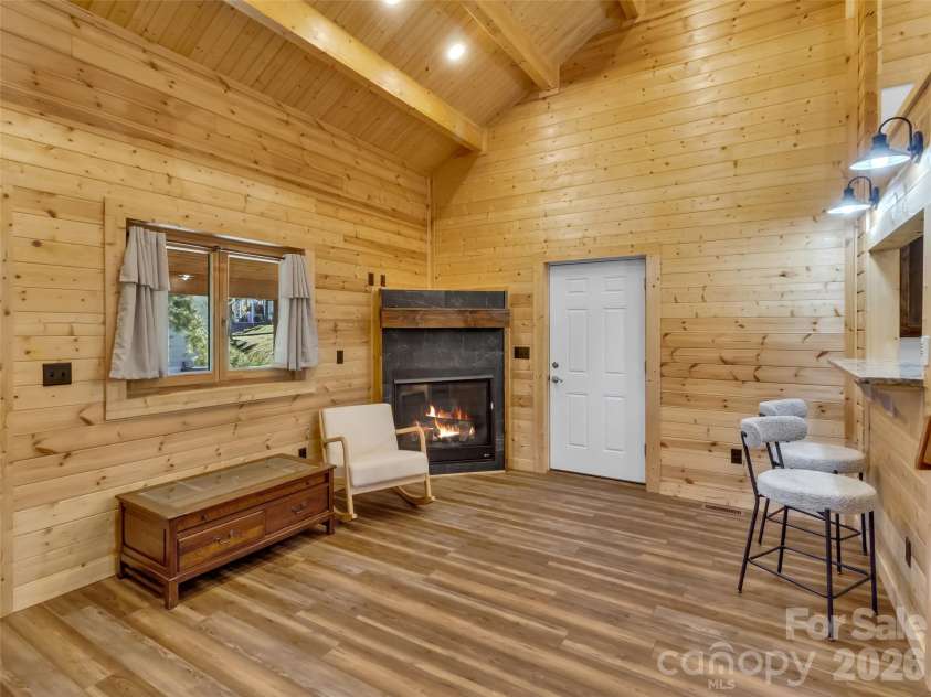 200 Linsonwood Ridge, Waynesville, NC 28786.  MLS# CAR4431585, YatesRealty ID 54960. 