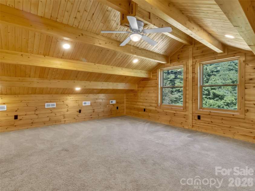 200 Linsonwood Ridge, Waynesville, NC 28786.  MLS# CAR4431585, YatesRealty ID 54960. 