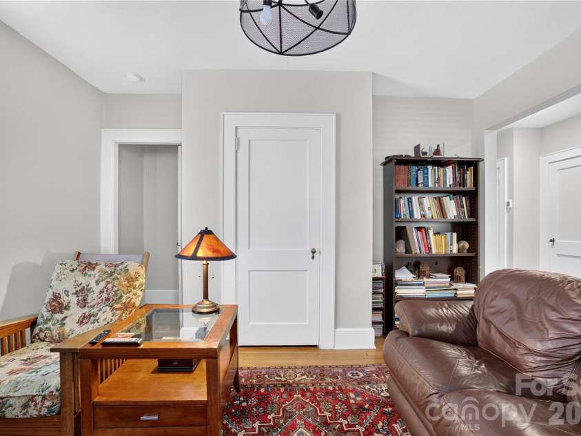 2314 Broad Street, Winston Salem, NC 27127.  MLS# CAR4405936, YatesRealty ID 54965. 