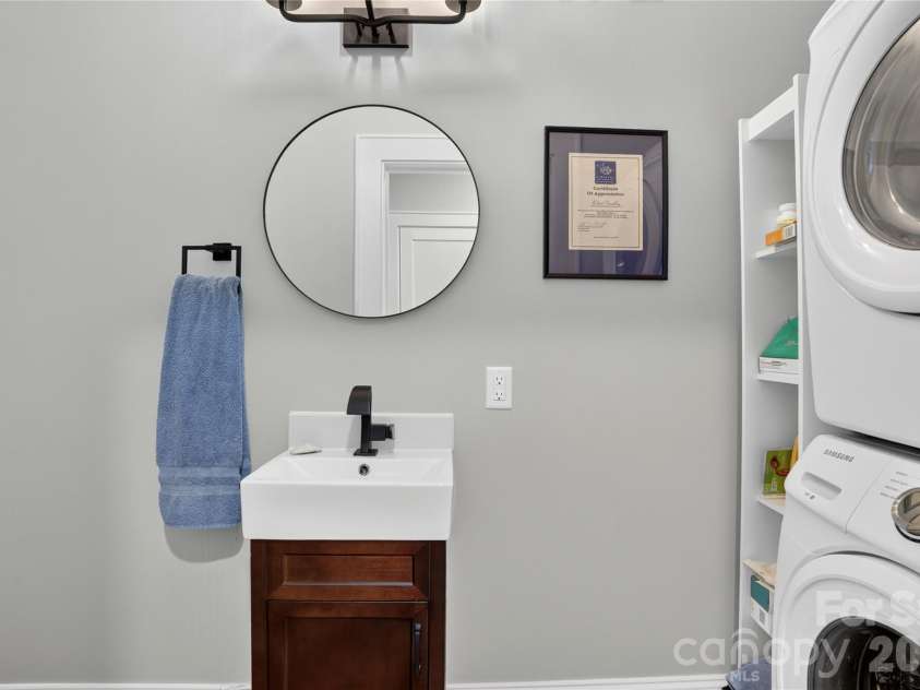 2314 Broad Street, Winston Salem, NC 27127.  MLS# CAR4405936, YatesRealty ID 54965. 