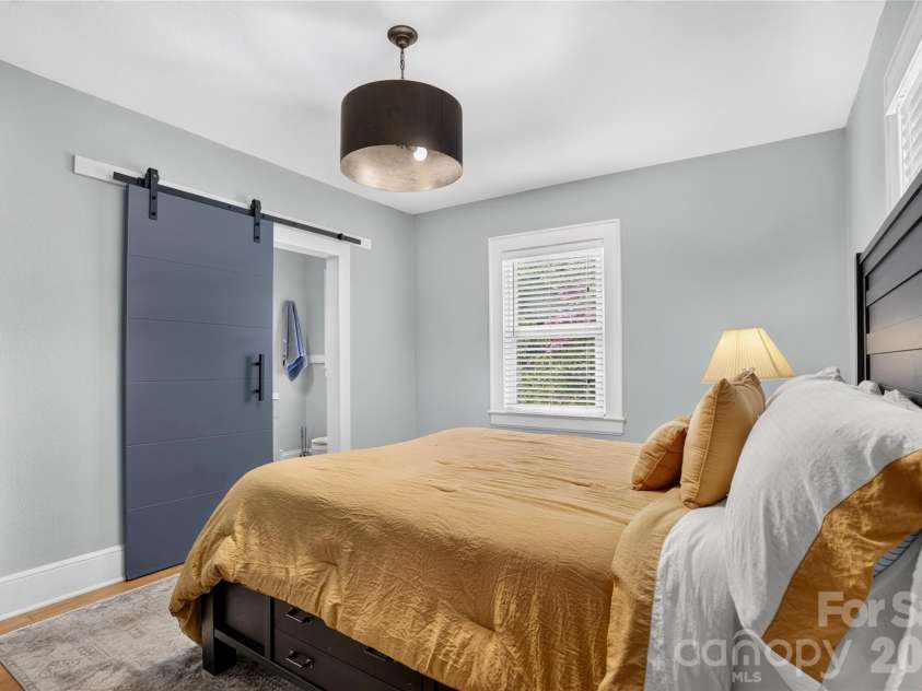2314 Broad Street, Winston Salem, NC 27127.  MLS# CAR4405936, YatesRealty ID 54965. 