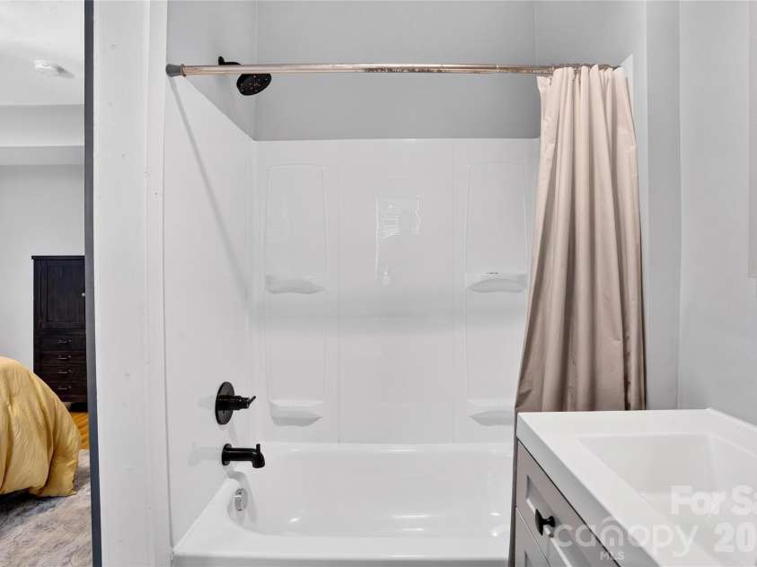 2314 Broad Street, Winston Salem, NC 27127.  MLS# CAR4405936, YatesRealty ID 54965. 