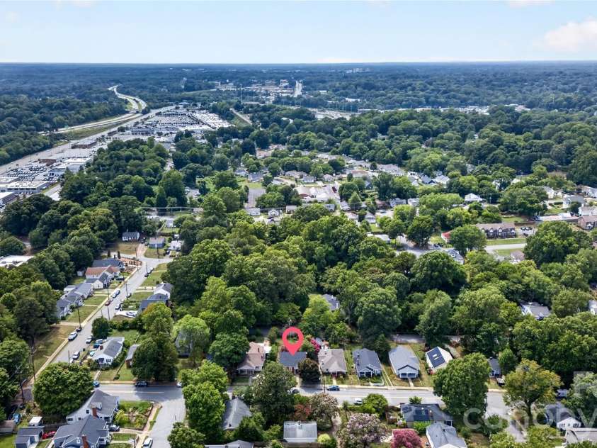 2314 Broad Street, Winston Salem, NC 27127.  MLS# CAR4405936, YatesRealty ID 54965. 