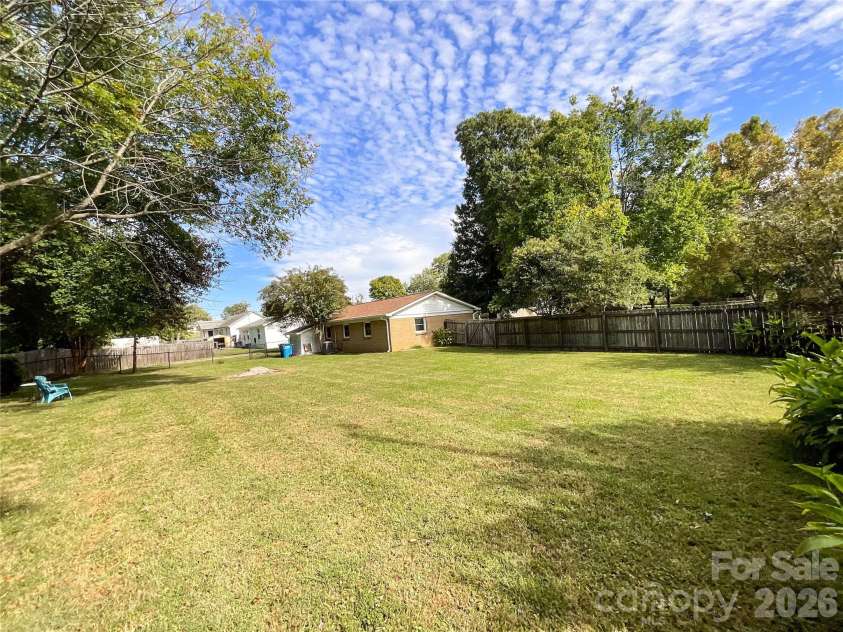 5704 Hillcrest Circle, Indian Trail, NC 28079.  MLS# CAR4425701, YatesRealty ID 54967. 