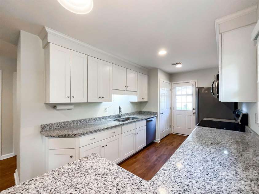 5704 Hillcrest Circle, Indian Trail, NC 28079.  MLS# CAR4425701, YatesRealty ID 54967. 