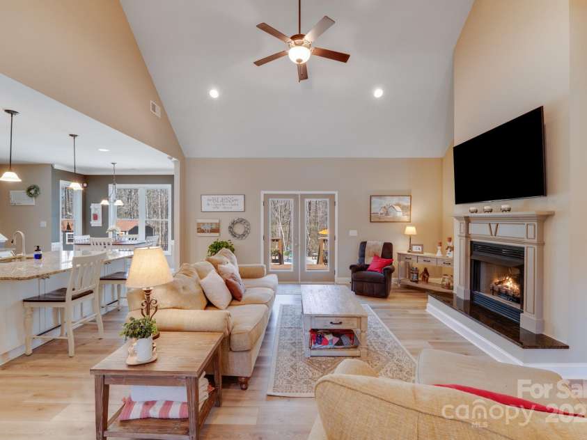 1016 Secretariat Drive, York, SC 29745.  MLS# CAR4244338, YatesRealty ID 5497. 