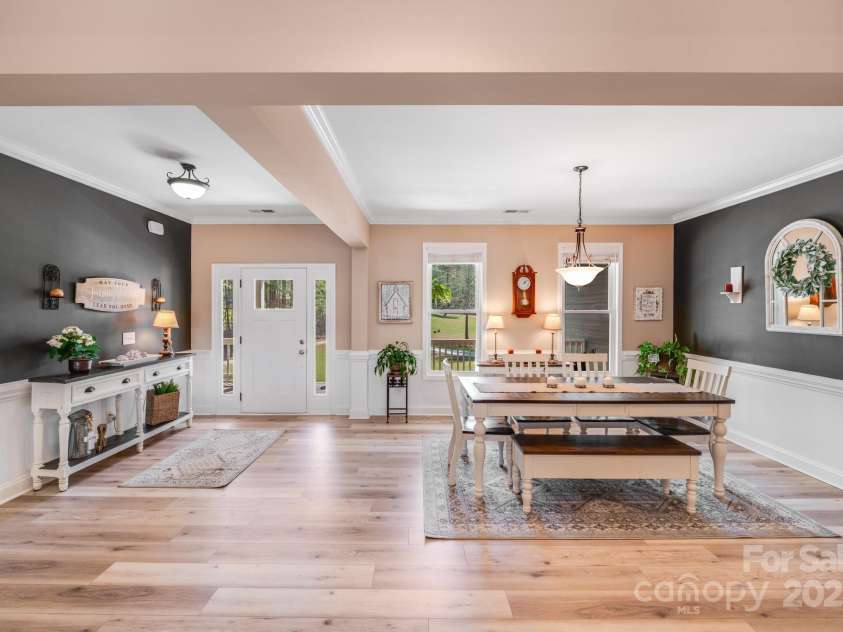 1016 Secretariat Drive, York, SC 29745.  MLS# CAR4244338, YatesRealty ID 5497. 