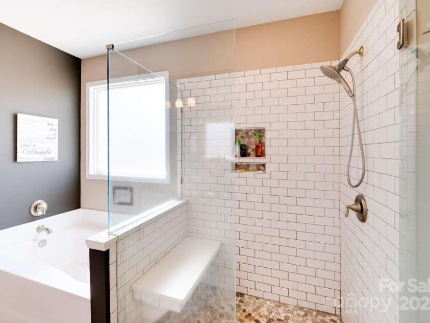 1016 Secretariat Drive, York, SC 29745.  MLS# CAR4244338, YatesRealty ID 5497. 
